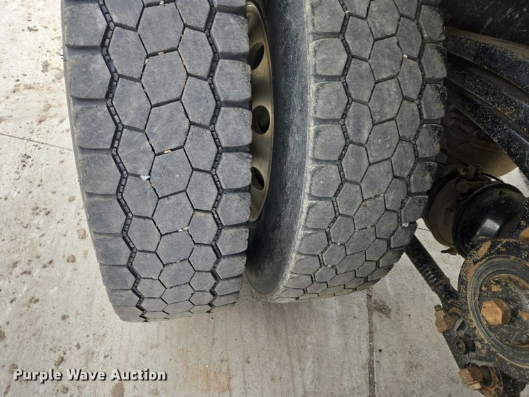 image for item EB1373 2018 Mack Granite GU713 dump truck