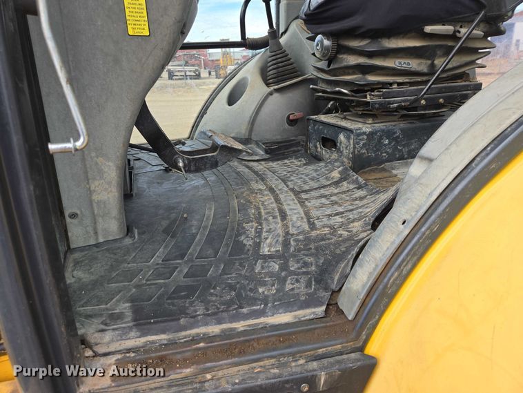 image for item EB1380 2006 Komatsu WB150 AWS backhoe