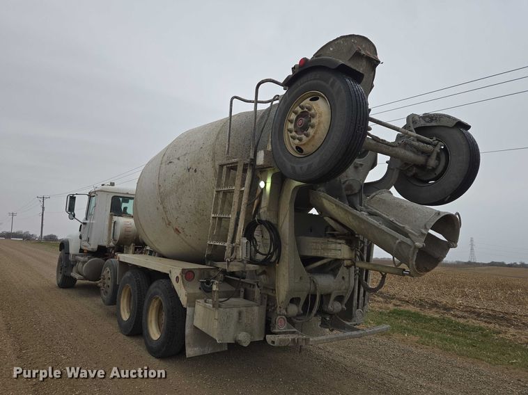 image for item EB1387 2004 Mack Granite CV713 ready mix truck