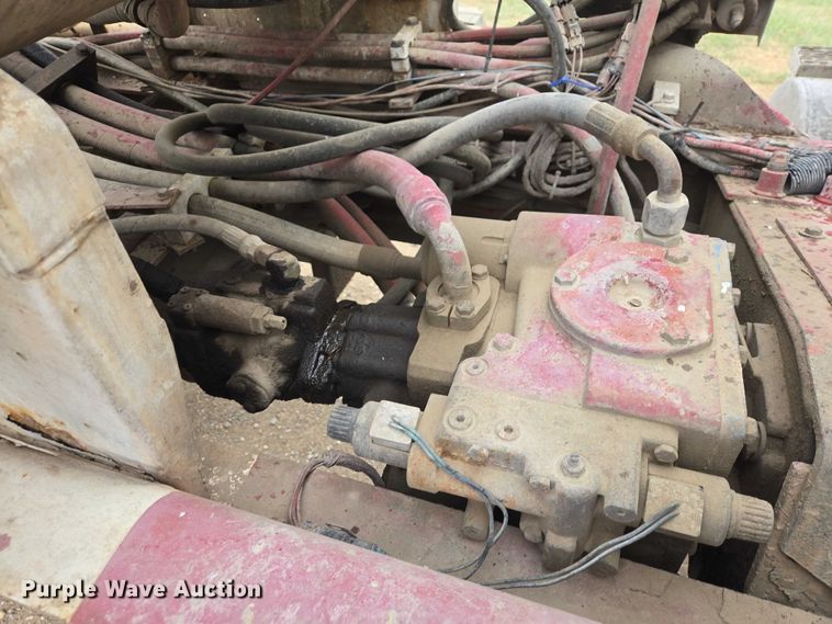 image for item EB1387 2004 Mack Granite CV713 ready mix truck