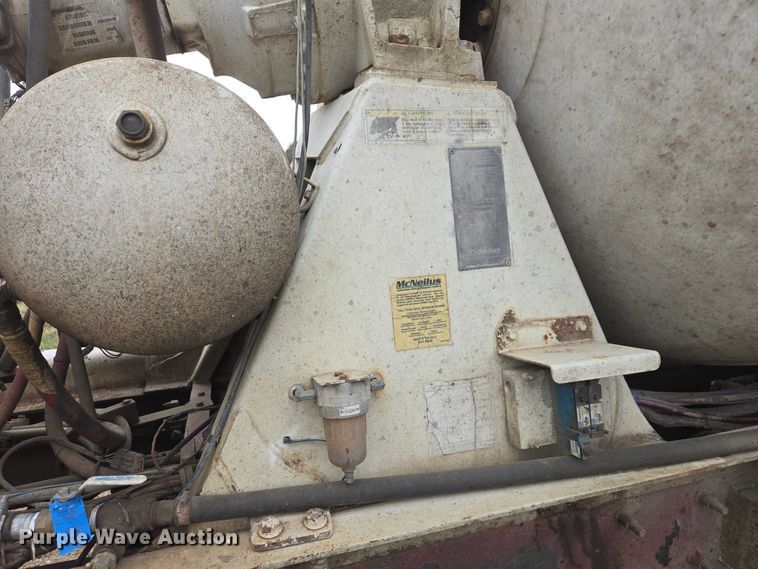 image for item EB1387 2004 Mack Granite CV713 ready mix truck