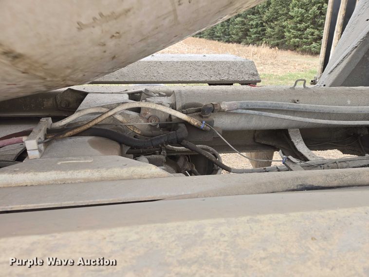 image for item EB1387 2004 Mack Granite CV713 ready mix truck