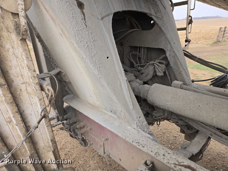 image for item EB1387 2004 Mack Granite CV713 ready mix truck