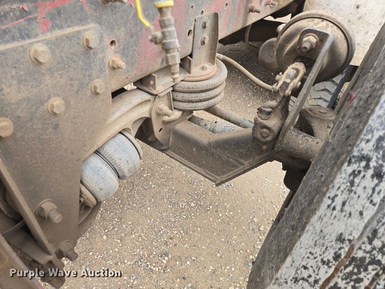 image for item EB1387 2004 Mack Granite CV713 ready mix truck