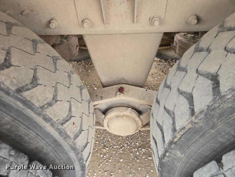 image for item EB1387 2004 Mack Granite CV713 ready mix truck