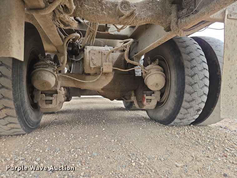 image for item EB1387 2004 Mack Granite CV713 ready mix truck