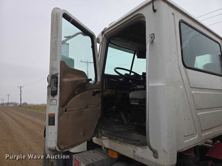 image for item EB1387 2004 Mack Granite CV713 ready mix truck