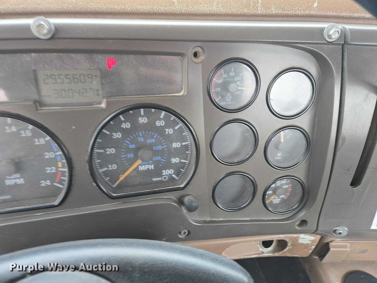 image for item EB1387 2004 Mack Granite CV713 ready mix truck