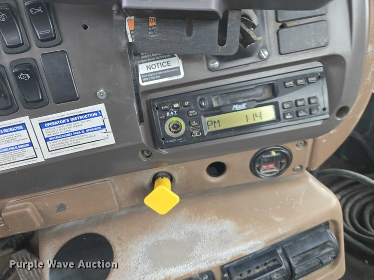 image for item EB1387 2004 Mack Granite CV713 ready mix truck