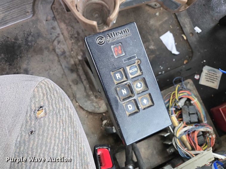 image for item EB1387 2004 Mack Granite CV713 ready mix truck