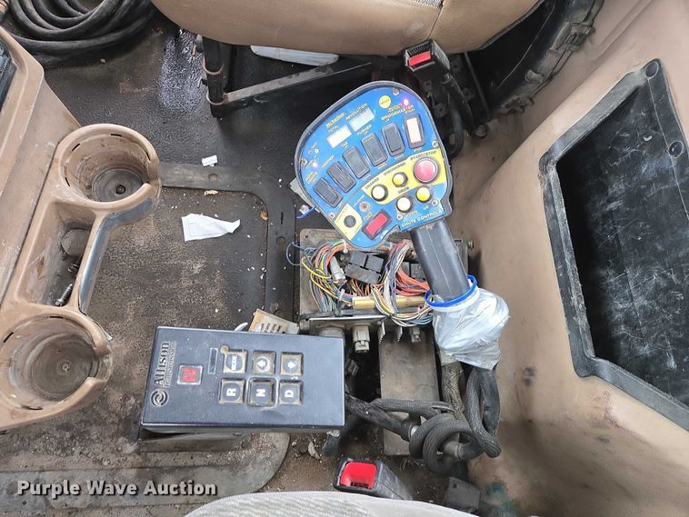 image for item EB1387 2004 Mack Granite CV713 ready mix truck