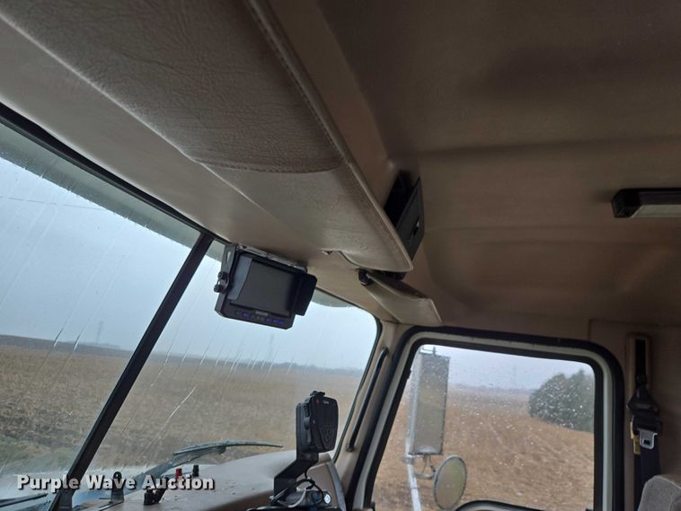 image for item EB1387 2004 Mack Granite CV713 ready mix truck