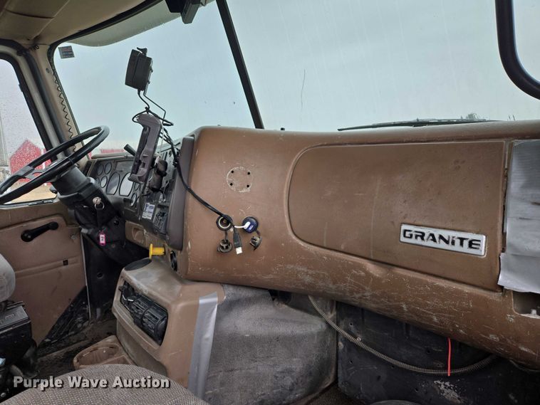 image for item EB1387 2004 Mack Granite CV713 ready mix truck
