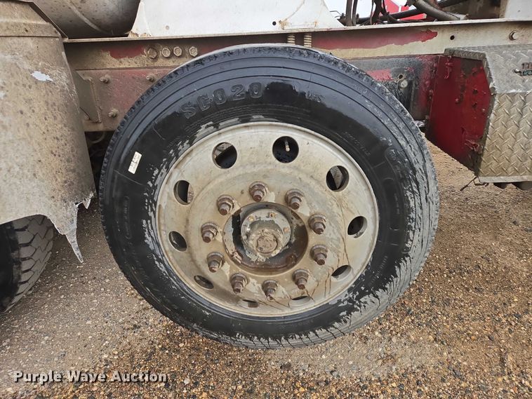 image for item EB1387 2004 Mack Granite CV713 ready mix truck