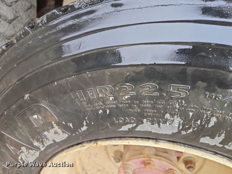 image for item EB1387 2004 Mack Granite CV713 ready mix truck