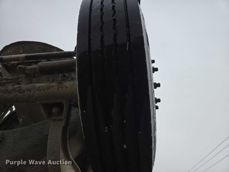 image for item EB1387 2004 Mack Granite CV713 ready mix truck