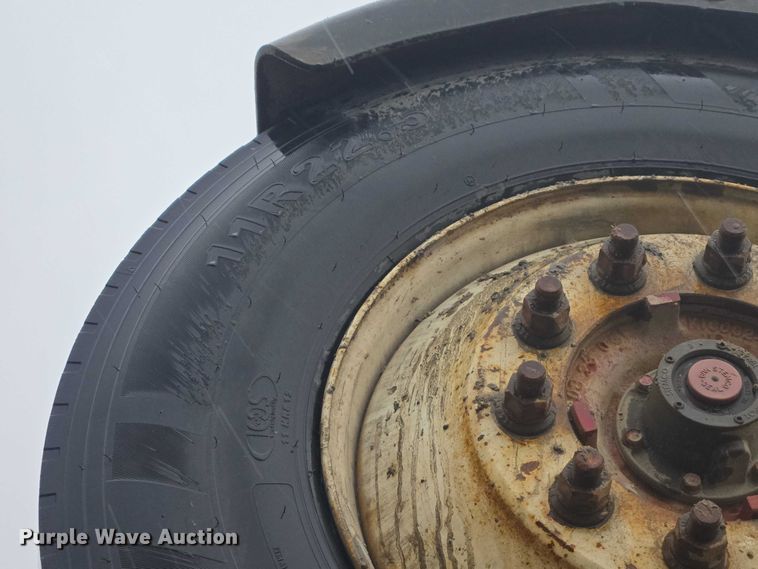 image for item EB1387 2004 Mack Granite CV713 ready mix truck