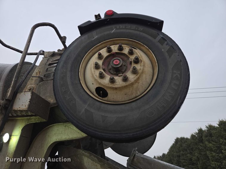 image for item EB1387 2004 Mack Granite CV713 ready mix truck