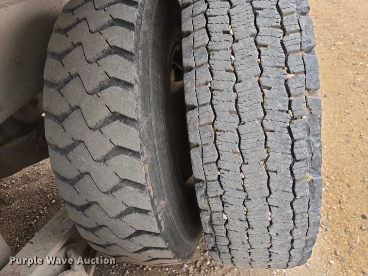 image for item EB1387 2004 Mack Granite CV713 ready mix truck