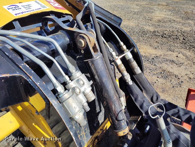 image for item EC8289 2019 Vermeer CTX100 compact utility loader