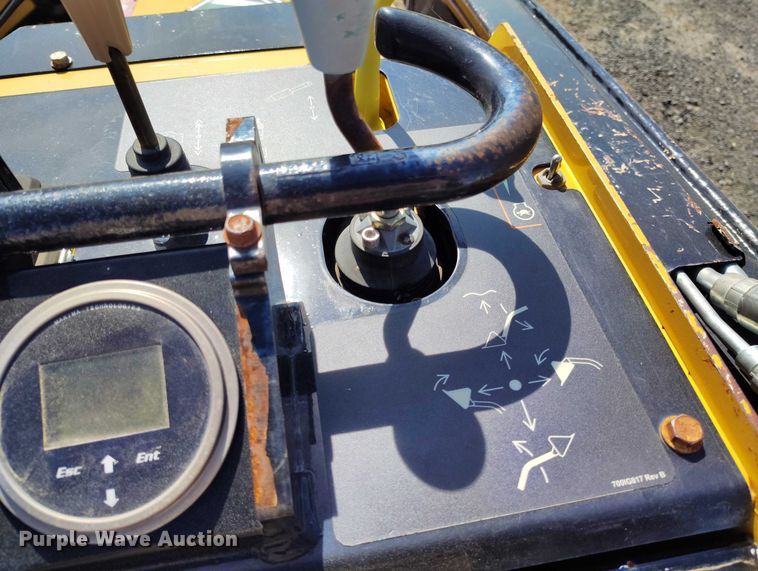 image for item EC8289 2019 Vermeer CTX100 compact utility loader