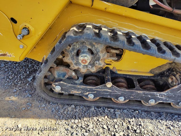 image for item EC8289 2019 Vermeer CTX100 compact utility loader