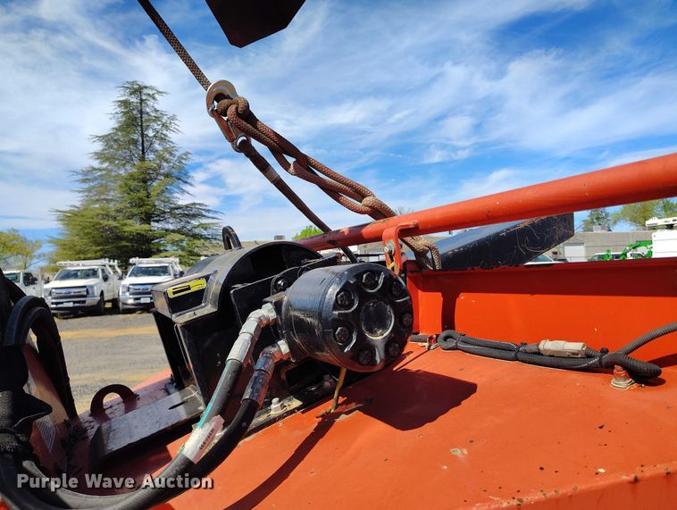 image for item EC8291 2018 Morbark Beever M15RX wood chipper