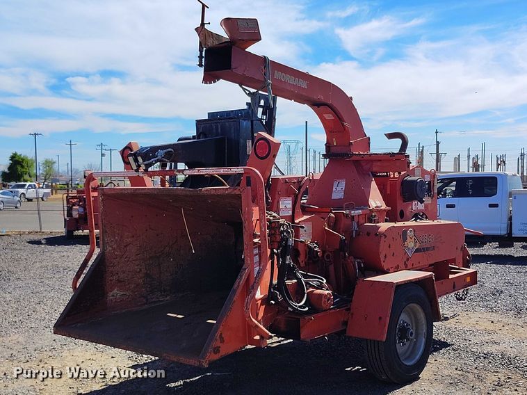 image for item EC8292 2017 Morbark Beever M15RX wood chipper