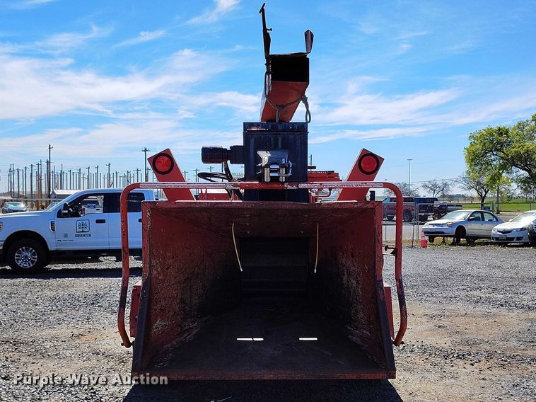 image for item EC8292 2017 Morbark Beever M15RX wood chipper