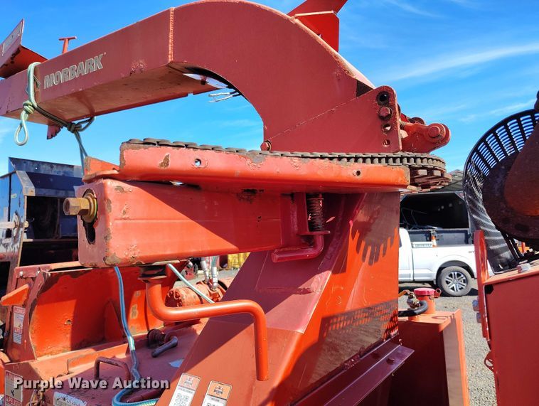 image for item EC8292 2017 Morbark Beever M15RX wood chipper