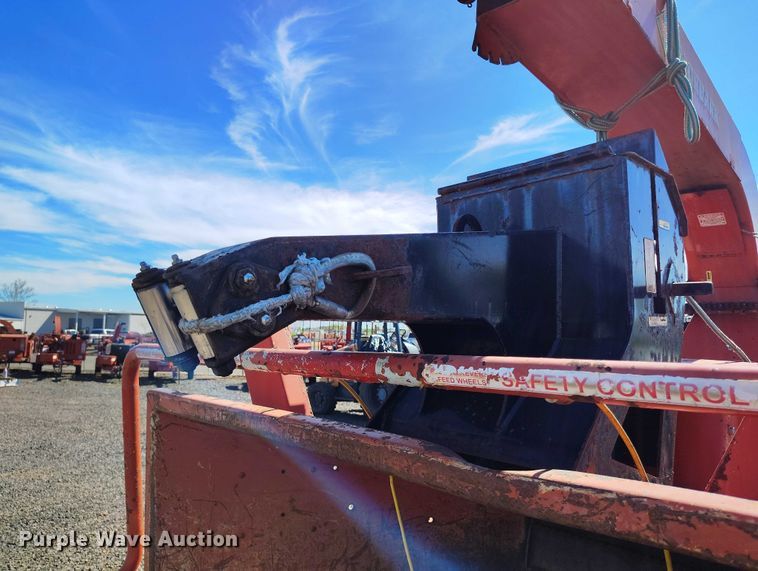 image for item EC8292 2017 Morbark Beever M15RX wood chipper