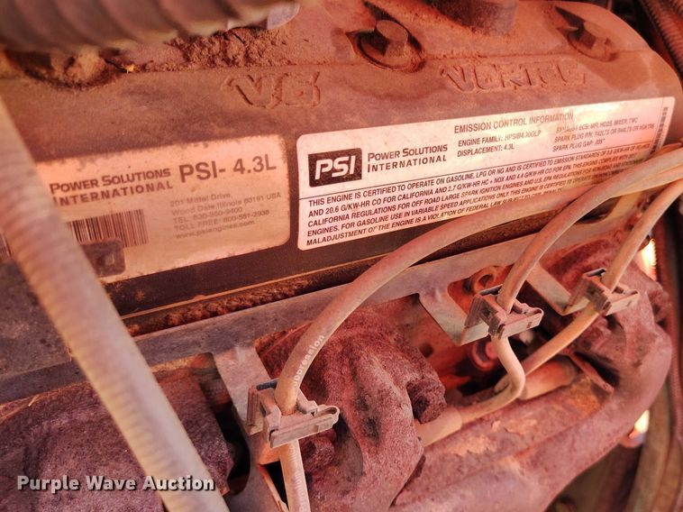 image for item EC8292 2017 Morbark Beever M15RX wood chipper