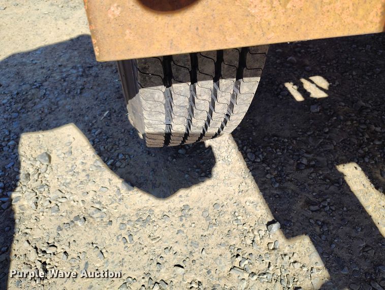 image for item EC8292 2017 Morbark Beever M15RX wood chipper