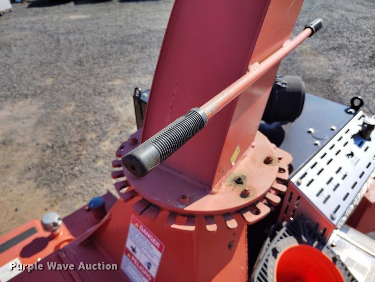 image for item EC8294 2020 Morbark Eeger Beever 1215 wood chipper