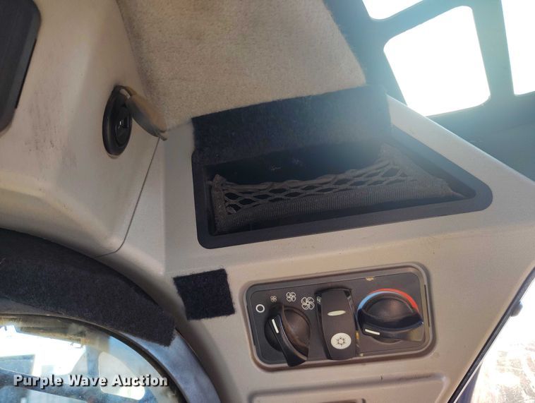 image for item EC8295 2019 Caterpillar 299D2 XHP tracked skid steer loader