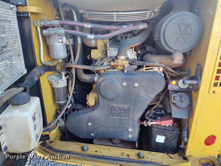 image for item EC8295 2019 Caterpillar 299D2 XHP tracked skid steer loader