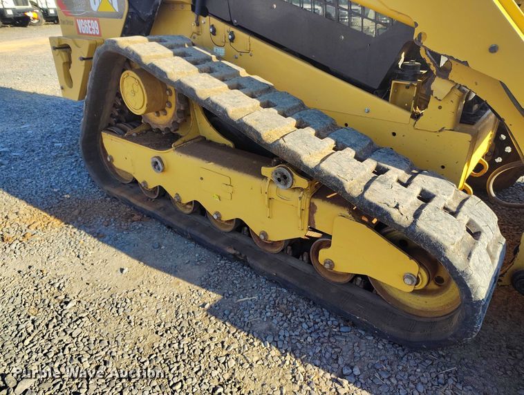 image for item EC8295 2019 Caterpillar 299D2 XHP tracked skid steer loader