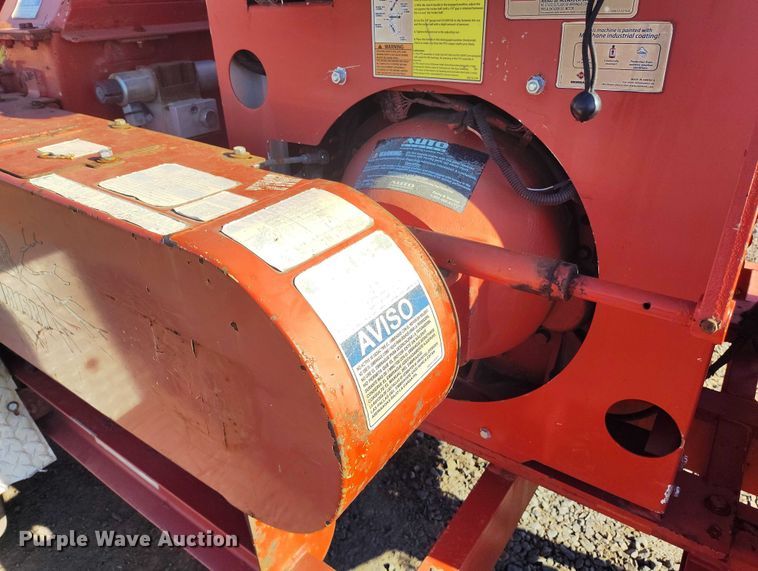 image for item EC8296 2017 Morbark Beever M15RX wood chipper