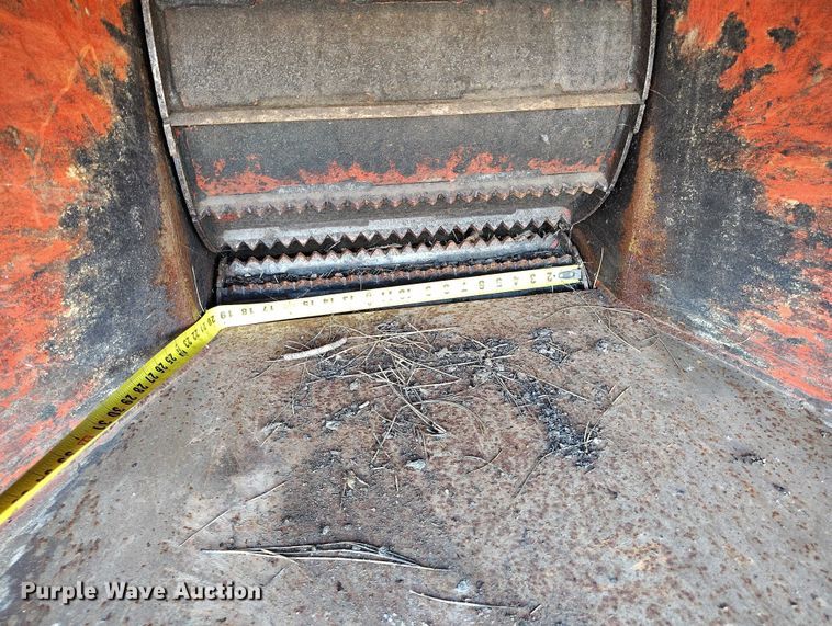 image for item EC8296 2017 Morbark Beever M15RX wood chipper