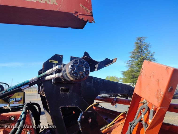 image for item EC8296 2017 Morbark Beever M15RX wood chipper