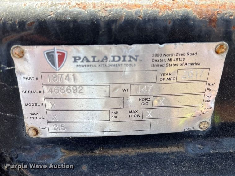 image for item EC8298 2017 MorBark Boxer 320 compact utility loader