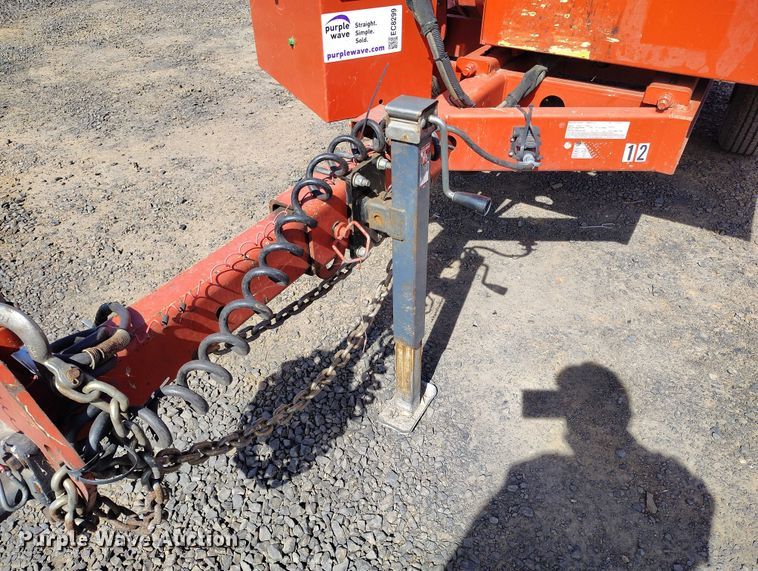 image for item EC8299 2018 Morbark Beever M12RX wood chipper