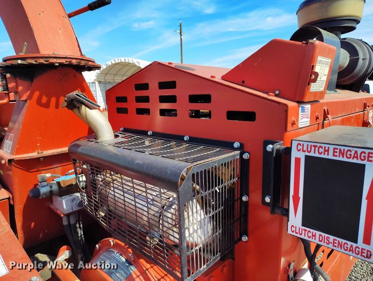 image for item EC8299 2018 Morbark Beever M12RX wood chipper