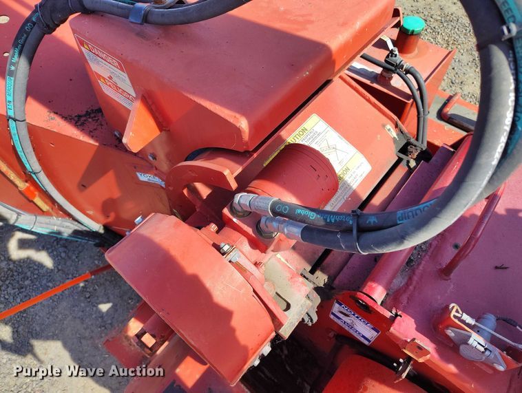 image for item EC8299 2018 Morbark Beever M12RX wood chipper