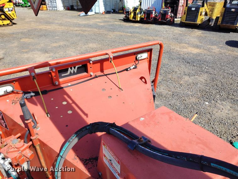 image for item EC8299 2018 Morbark Beever M12RX wood chipper