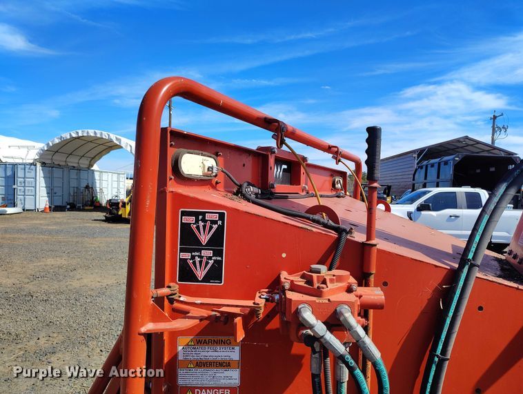 image for item EC8299 2018 Morbark Beever M12RX wood chipper