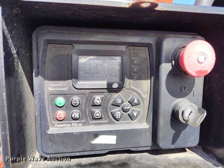 image for item EC8299 2018 Morbark Beever M12RX wood chipper