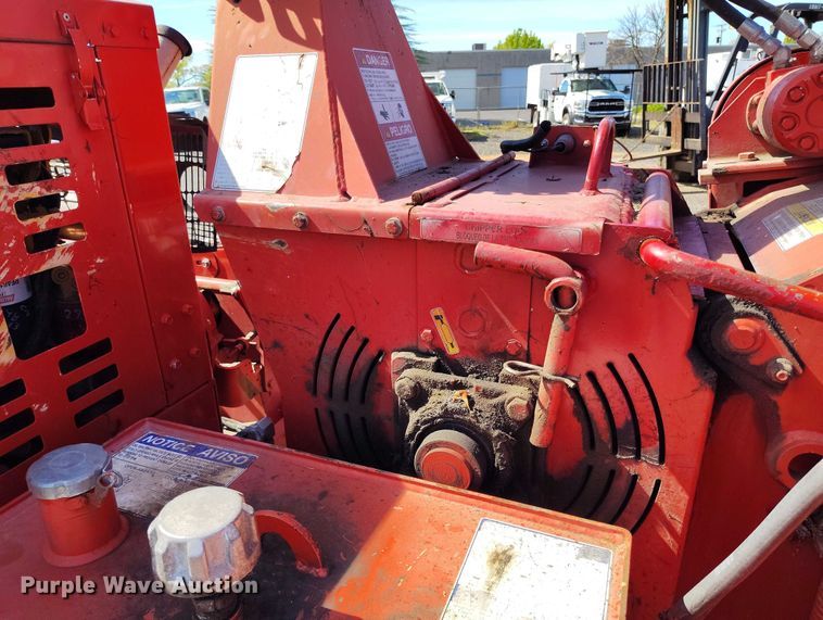 image for item EC8299 2018 Morbark Beever M12RX wood chipper