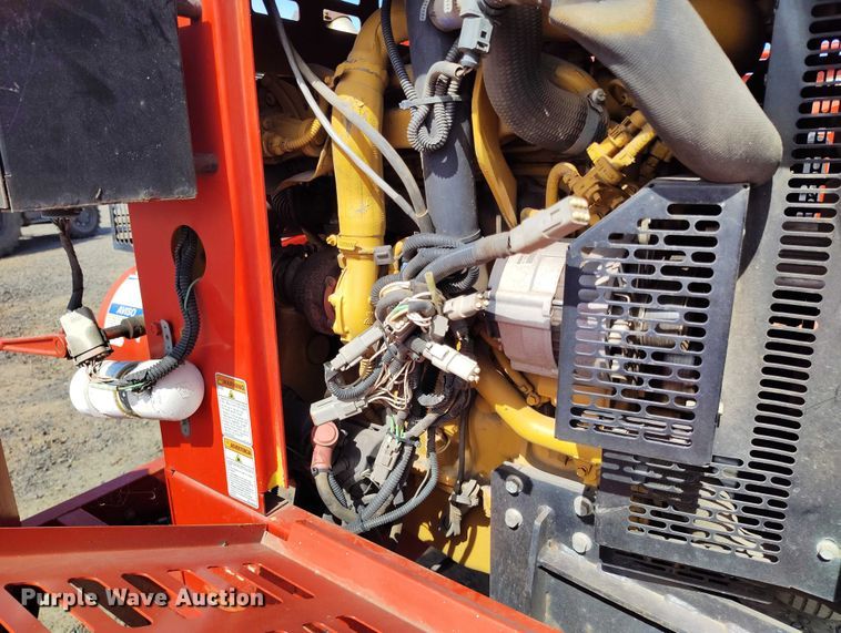 image for item EC8299 2018 Morbark Beever M12RX wood chipper