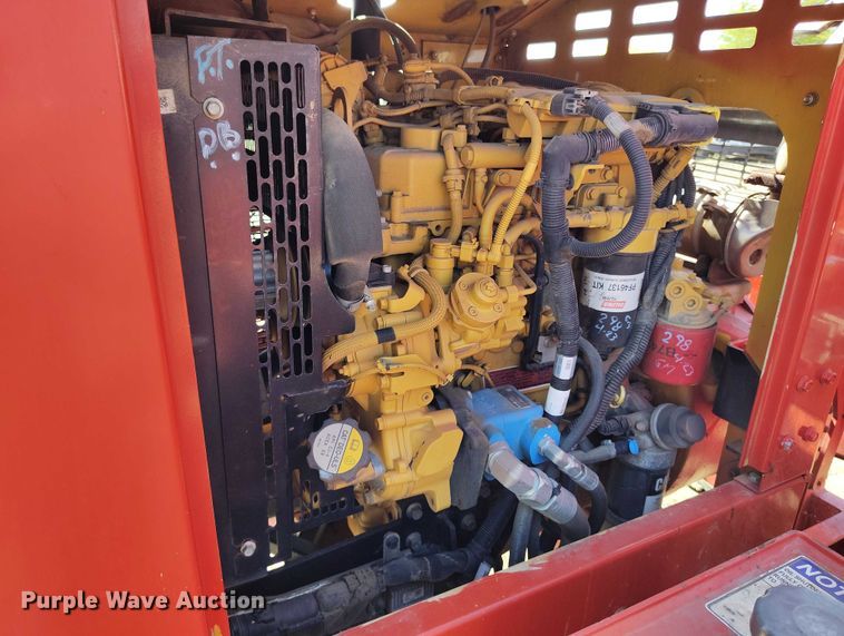 image for item EC8299 2018 Morbark Beever M12RX wood chipper